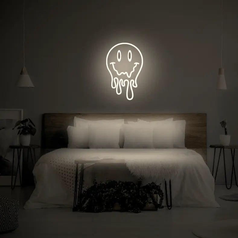 Melting Smiley Face LED Neon Light Sign - Neon Lanes